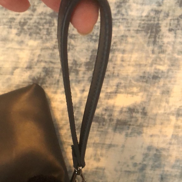 FRENCH CONNECTION black wristlet - Picture 9 of 10